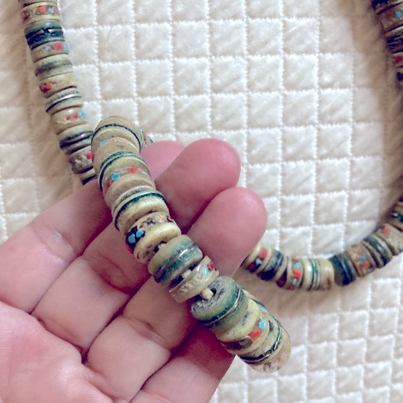 Beautiful African bead necklace - Picture 3 of 6